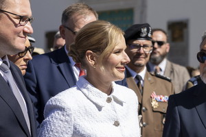 Marta Nawrocka złożyła wizytę w Austrii. Elegancka stylizacja