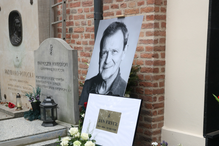 Poruszający widok na z pogrzebu Jana Frycza. To znalazło się na jego grobie