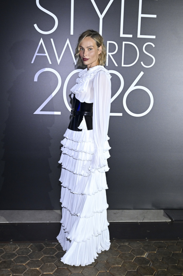 Weronika Książkiewicz w kaskadowej sukni na Elle Style Awards 2026