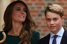 Książę George na rozpoczęciu roku szkolnego. Towarzyszyli mu książę William i księżna Kate
