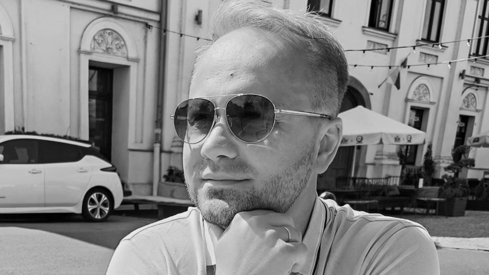 Pogrzeb Adriana Szymaniaka ze "Ślubu od pierwszego wejrzenia". Poruszające słowa przyjaciela