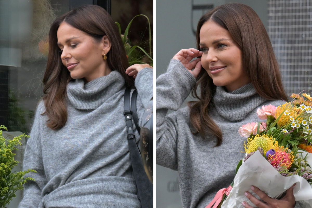 Paulina Sykut w stylizacji idealnej na jesień. Ta spódnica w stylu ''plaid pattern'' to hit sezonu. Zdjęcia paparazzi