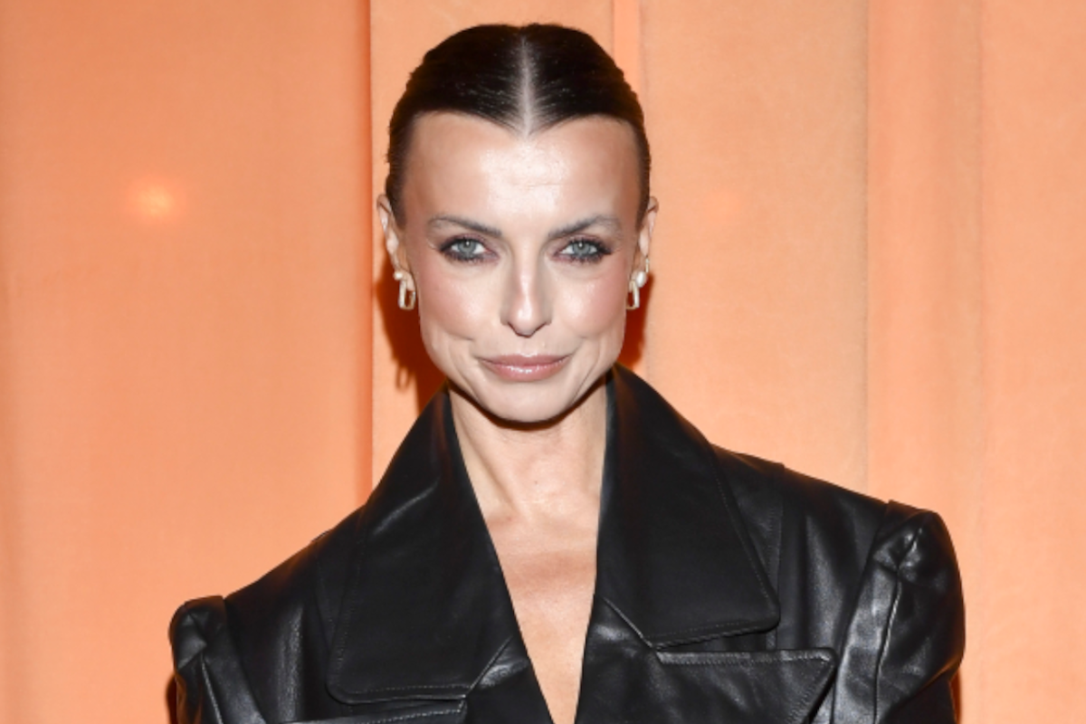 Spodnie ''horseshoe jeans'' w stylu Kasi Sokołowskiej z ''Top Model'' zawładną jesienią 2026. To nowy denimowy hit