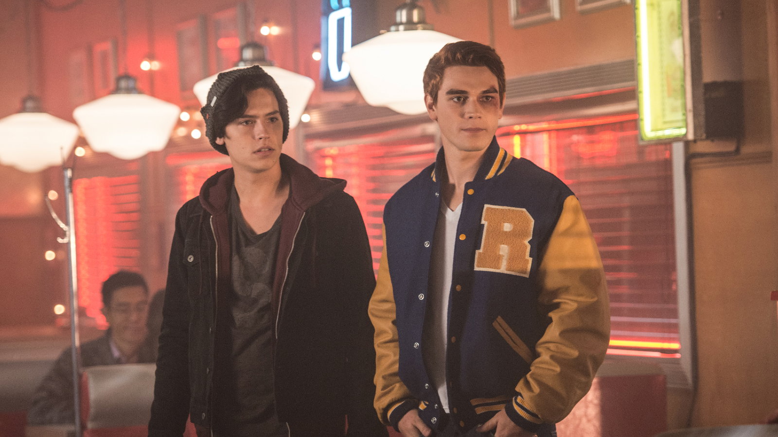 Ten serial Netfliksa to idealny wybór na jesień. Mroczne tajemnice, szkolne dramaty i klimat małego miasteczka