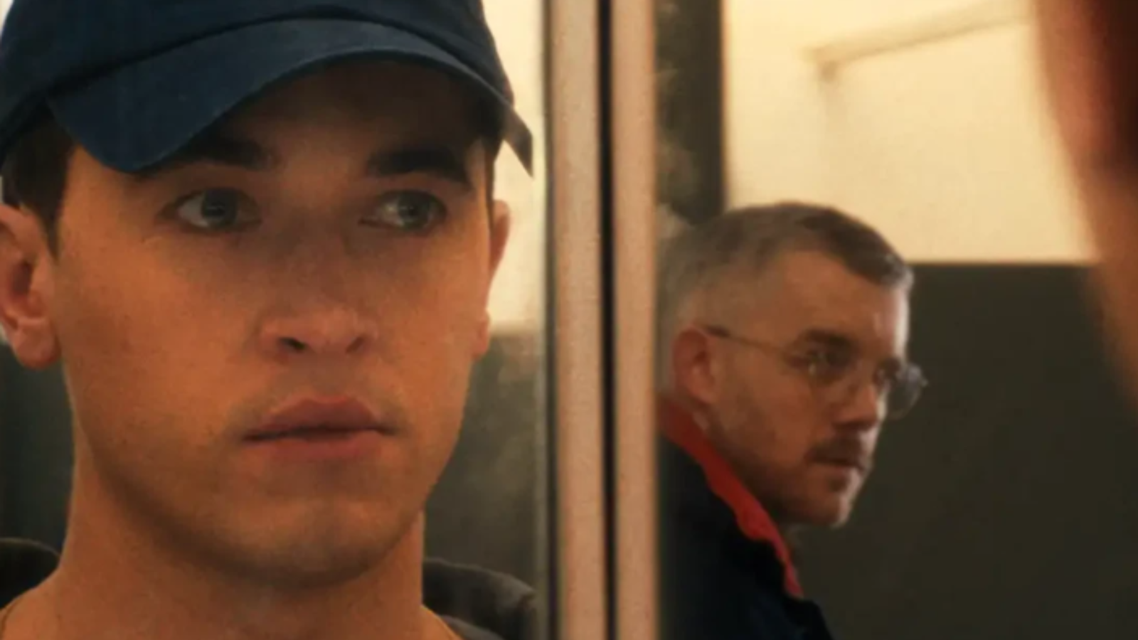 Ten thriller o skrywanej tożsamości policjanta robi wrażenie od pierwszych minut, w końcu dostępny jest w Polsce