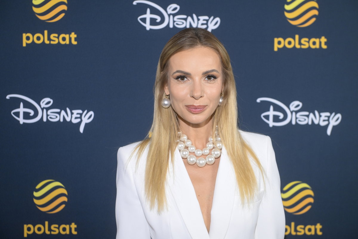 Izabela Janachowska urodziła. Tak zareagowały gwiazdy