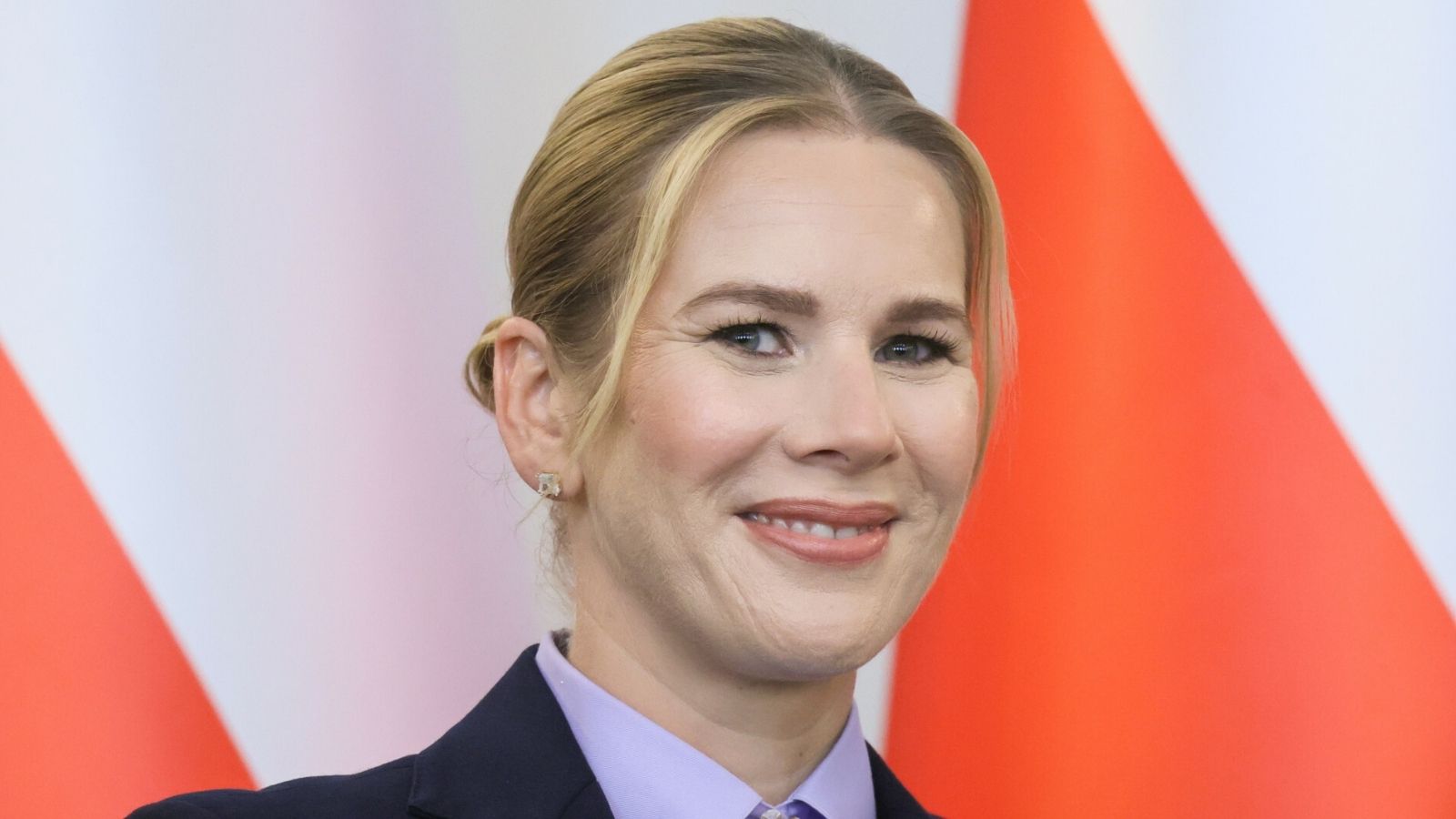 Kolejna stylizacja Marty Nawrockiej z Filipin. Pierwsza dama znów zachwyca