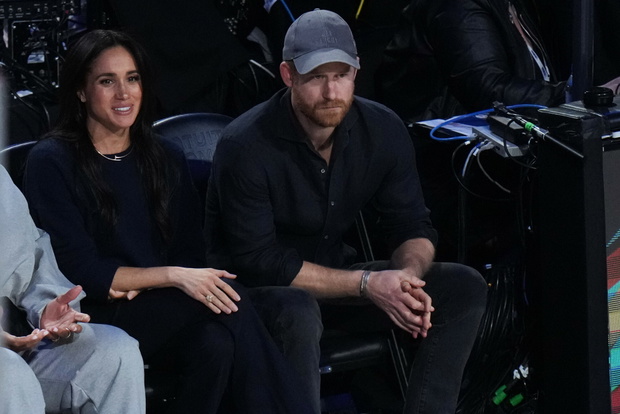 Harry na meczu rugby. Telebim i przykra reakcja kibiców