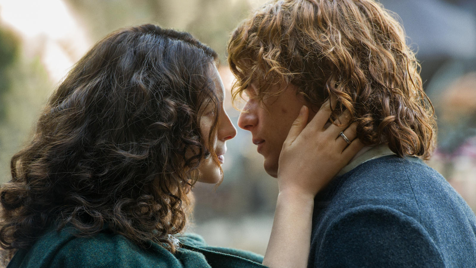 Wojna, miłość i sentymentalne podróże. Ten epicki romans Netfliksa to ideał na jesień