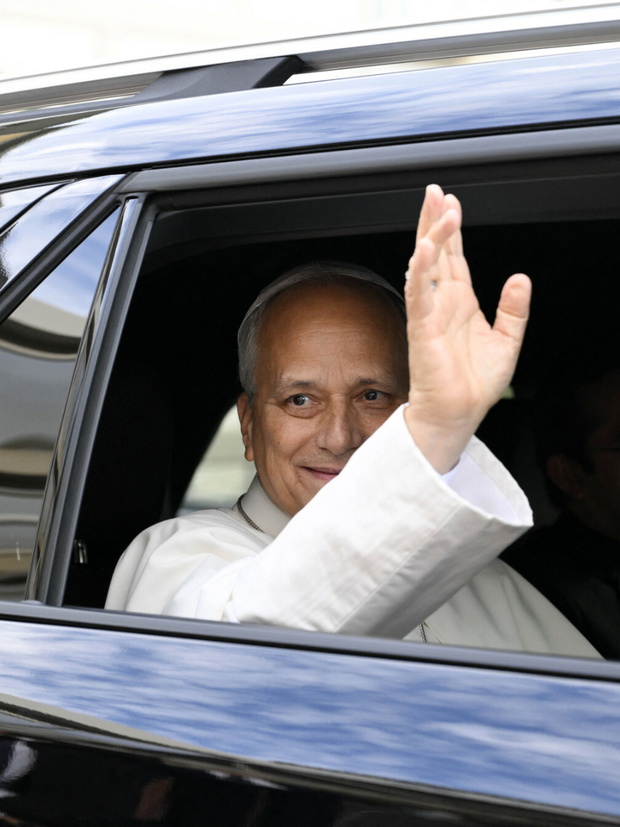 Papież Leon po opuszczeniu szpitala