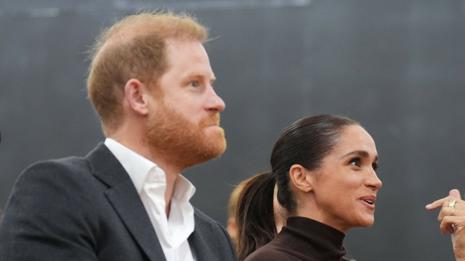 Kłopoty w małżeństwie Meghan i księcia Harry'ego? Ten szczegół wywołał lawinę domysłów