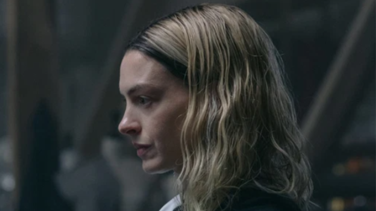 Widowiskowy, mroczny i pełen skrajnych emocji. Nowy thriller psychologiczny z Anne Hathaway elektryzuje widzów