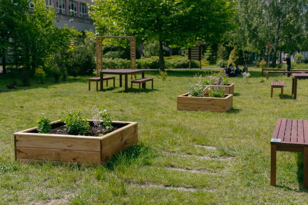 POCKET PARKS 3