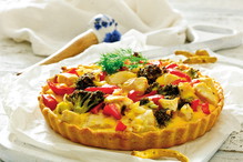 Tarta z kurczakiem i papryką z egzotycznymi aromatami curry i kurkumy