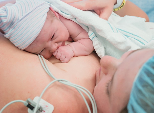 Birth-Houston-Birth-Photographer-Lifetime-of-Clicks-Photography-4ppw1600h1173-fd718da