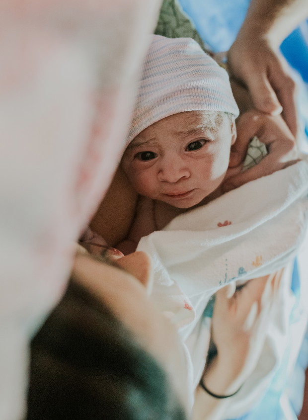 Birth-Photographer-Lifetime-of-Clicks-Photography-16-copy1ppw1600h2181-f92e28e