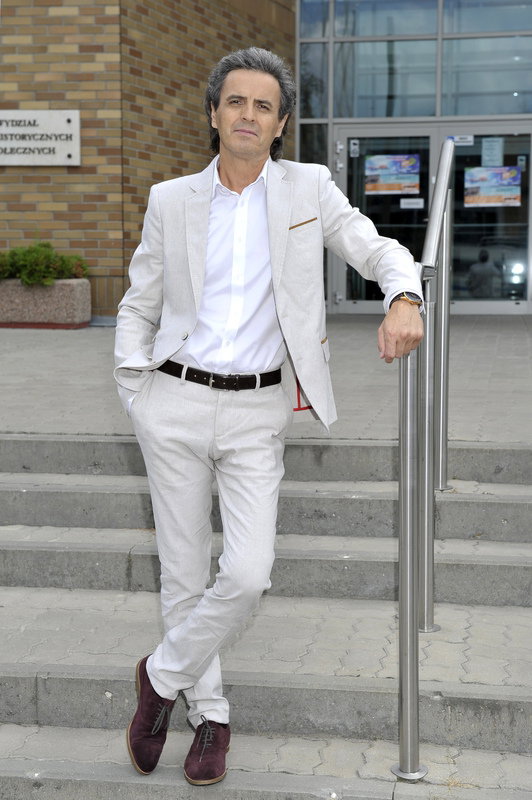 Piotr Polk na planie serialu "2XL"