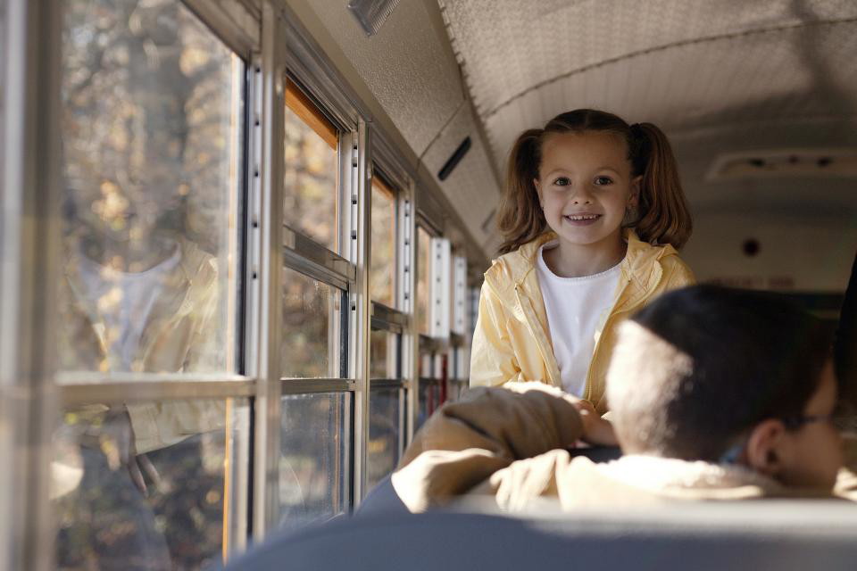 dziecko, dziewczynka, autobus