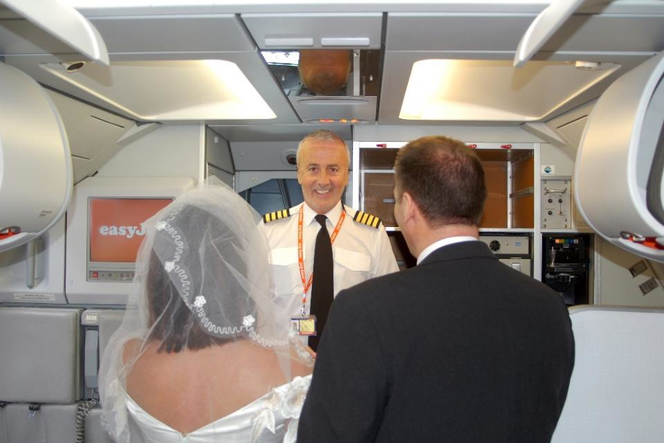 Ślub na pokładzie samolotu easyJET
