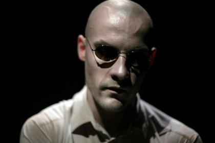 Smycz – Kultowa pozycja na afiszach Teatru Polskiego we Wrocławiu