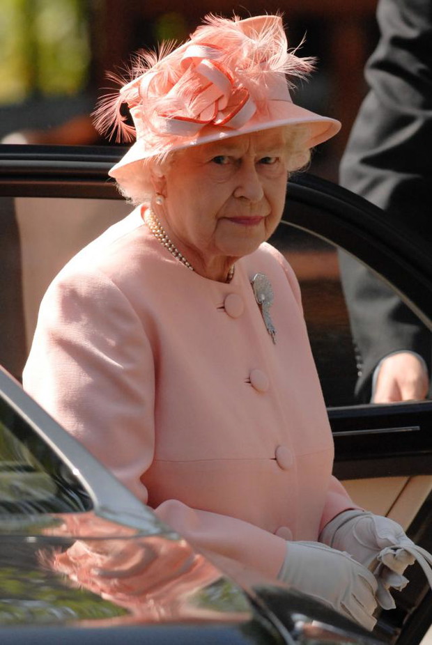 allONSXPOSUREROYALWEDDING28-26a38ae