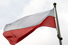 Manifestacje podsycają kampanię wyborczą
