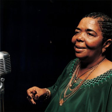 Cesaria Evora - bosonoga królowa Cabo Verde w Polsce!