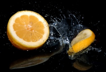 falling slice of lemon