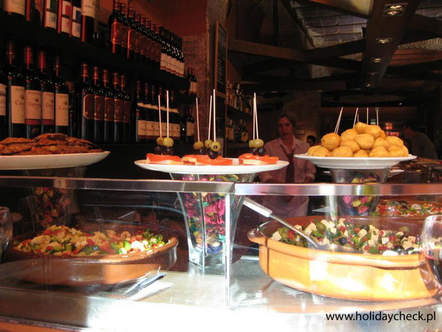 Barcelona-bar-z-tapas-2-4a00de6