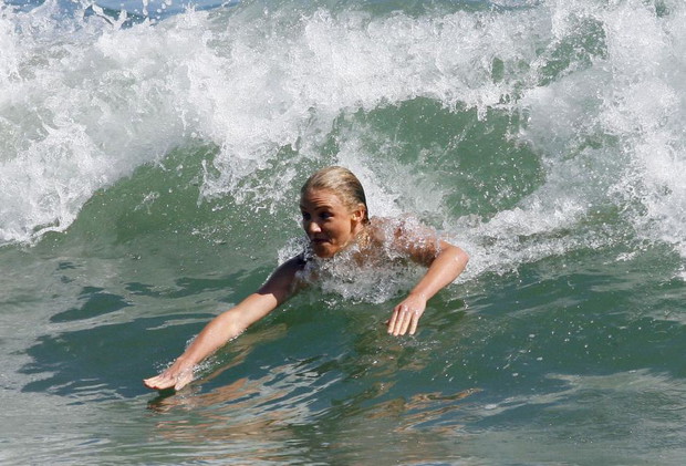 ALLONS317887Cameron-Diaz-2f6611f