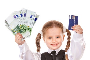 Konto w banku i karta płatnicza dla dziecka