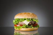 Fast-food przyczyną agresji?