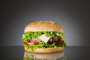 Fast-food przyczyną agresji?