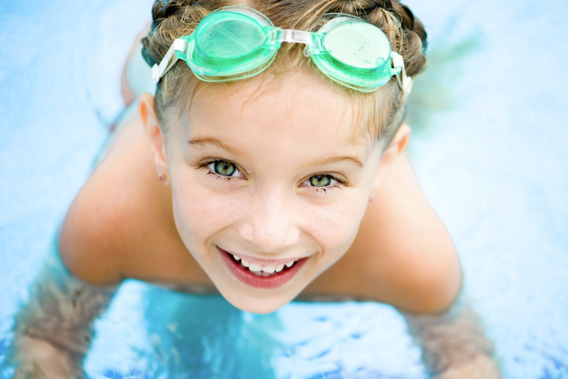 Wakacje z dzieckiem na wodą - co wziąć do zabawy