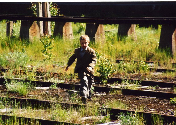 Ital-Vanua-crossing-rails-28ed74b
