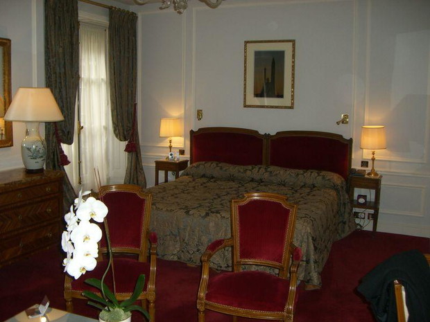 Hotel-de-Crillon-Paryz-8e6c259
