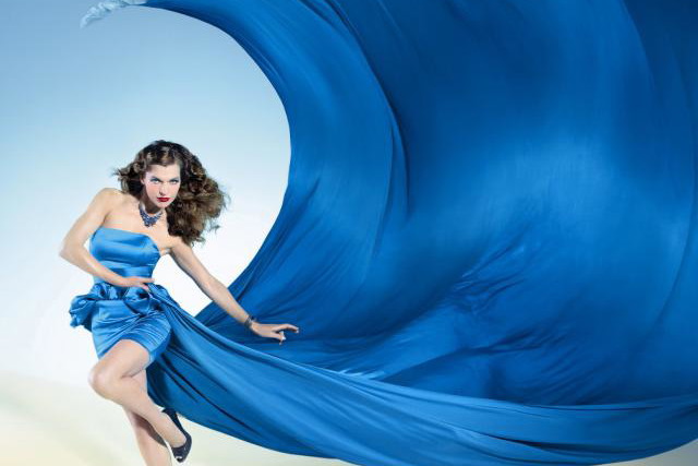 Milla Jovovich w kalendarzu Campari 2012