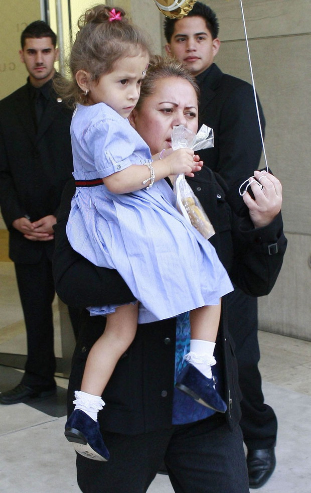 ALLONS1018206Corka-Jennifer-Lopez-Emme-2-be2536b