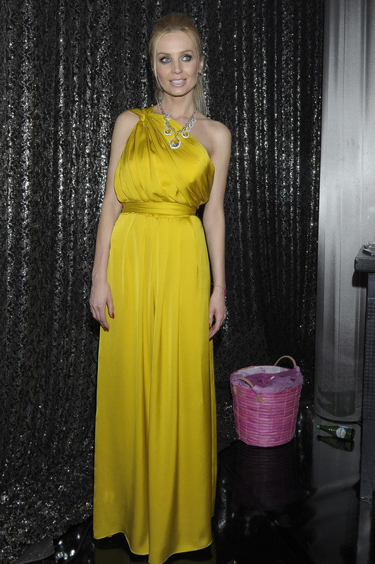 akpa20120505bngfinaldg7982-1237c3d