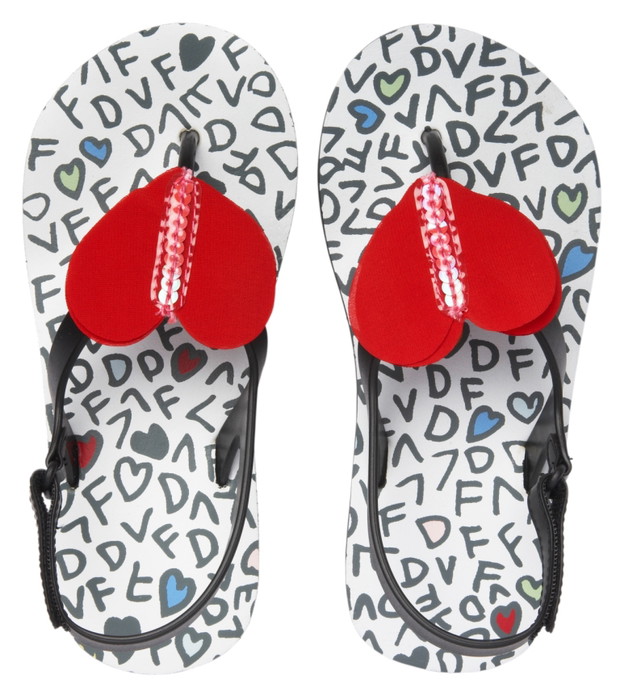 DVF-printheartflipflop-2e22ce4