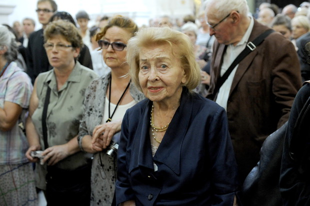 Nina Andrycz na pogrzebie Andrzeja Łapickiego