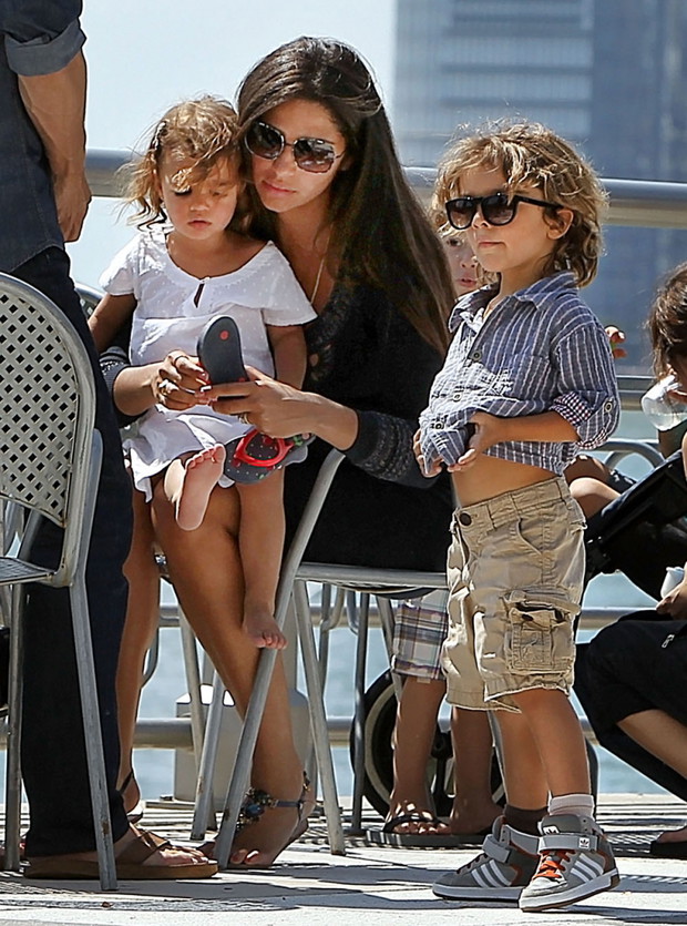 Camila Alves z dziećmi
