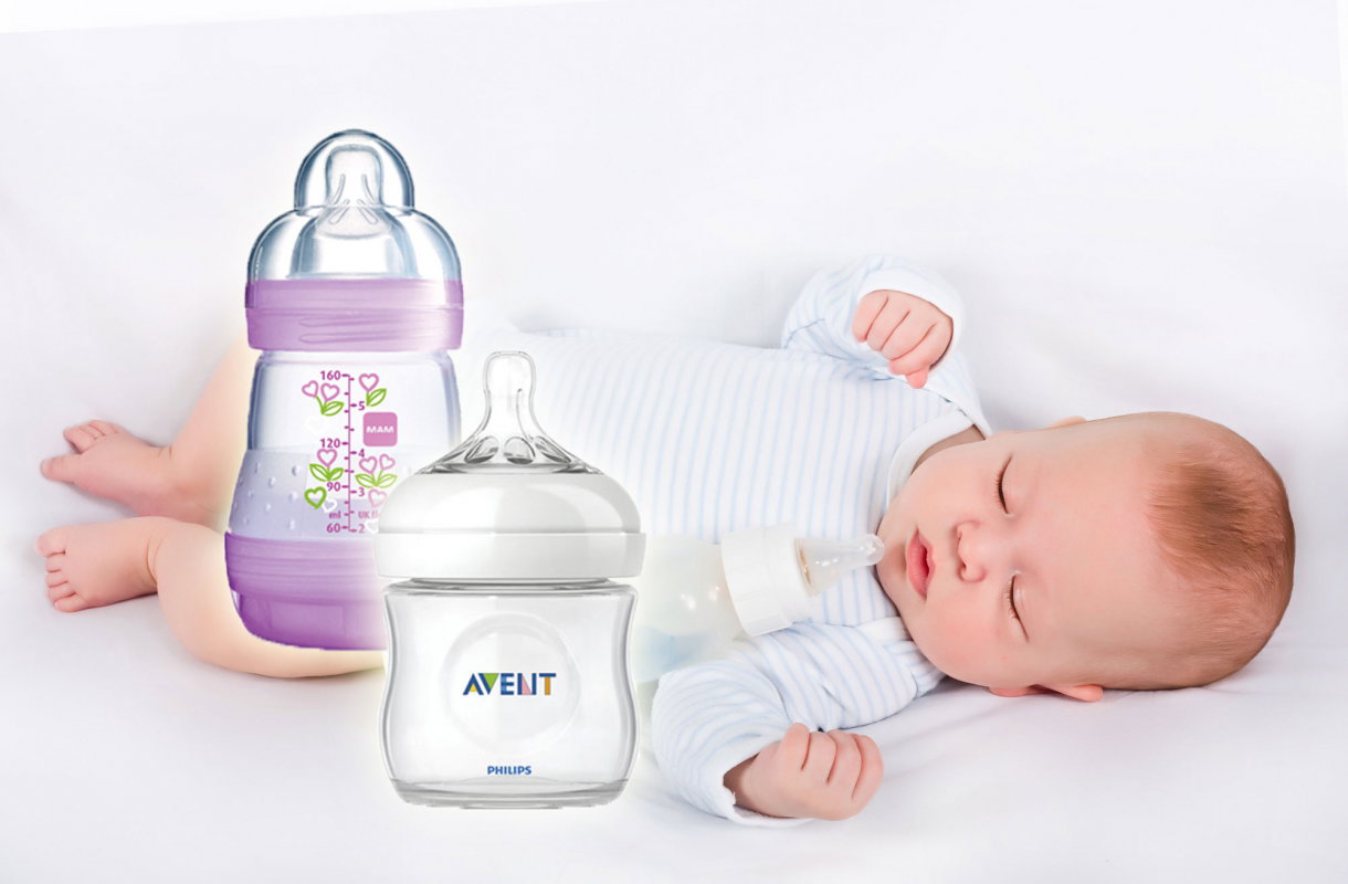 dziecko z butelką