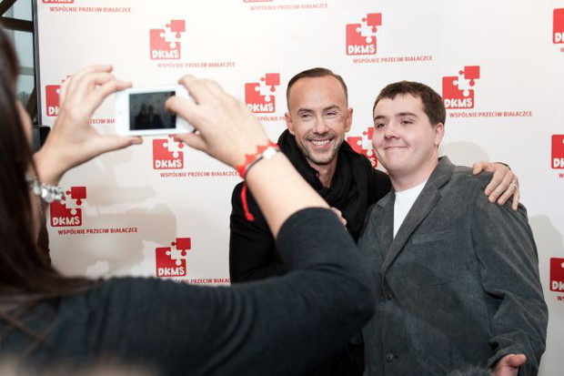 Adam Nergal Darski spotkał się z Grzegorzem Kajtą, który oddał mu szpik