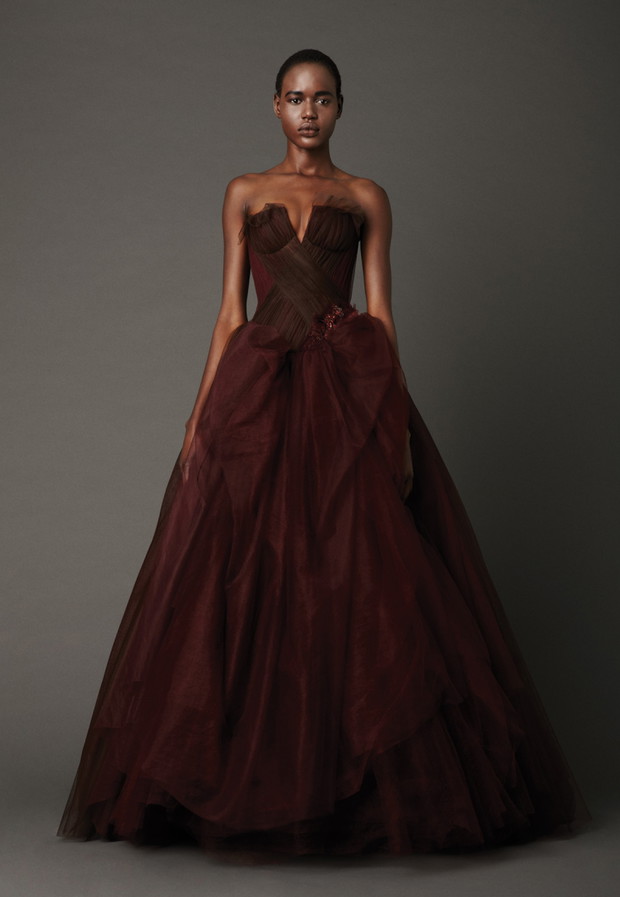 Vera Wang - kolekcja wiosna 2013 - model Kaitlin