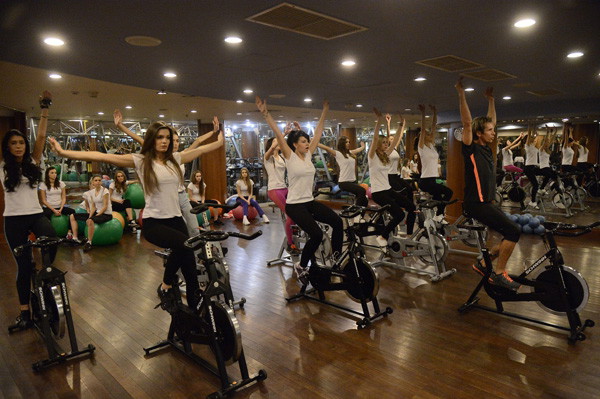 Trening kandydatek na Miss Polonia 2012
