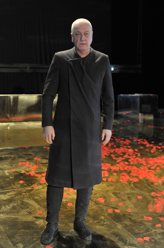 Jan Schejbal na premierze Irydiona na 100 Lat Teatru Polskiego