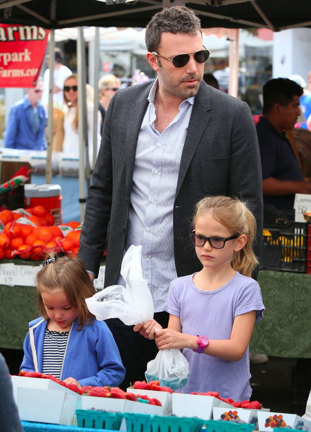 Ben Affleck z córkami