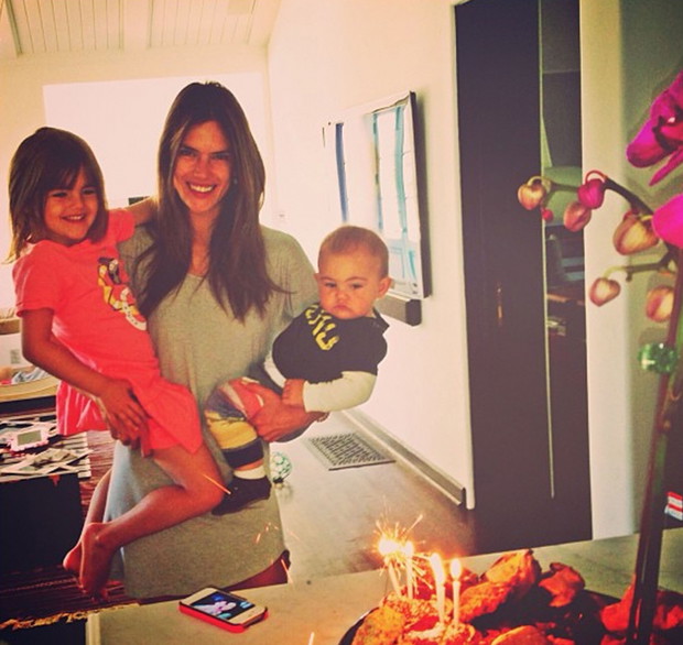 Alessandra Ambrosio z dziećmi