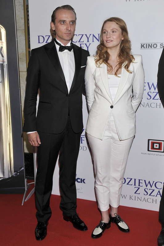 Wojciech Mecwaldowski i Magdalena Różańska na premierze filmu Dziewczyna z szafy